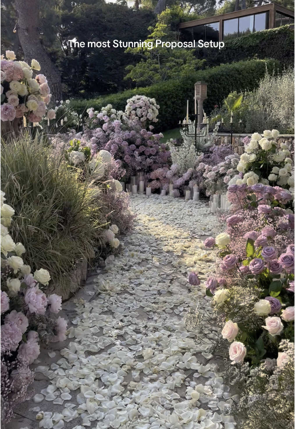Would you say yes ? 💍  #luxurywedding #weddingtiktok #proposal #proposalvideo #proposalideas #proposaltok #proposaldesign #destinationwedding #2027bride #2026bride #frenchrivieraweddingplanner #francewedding 