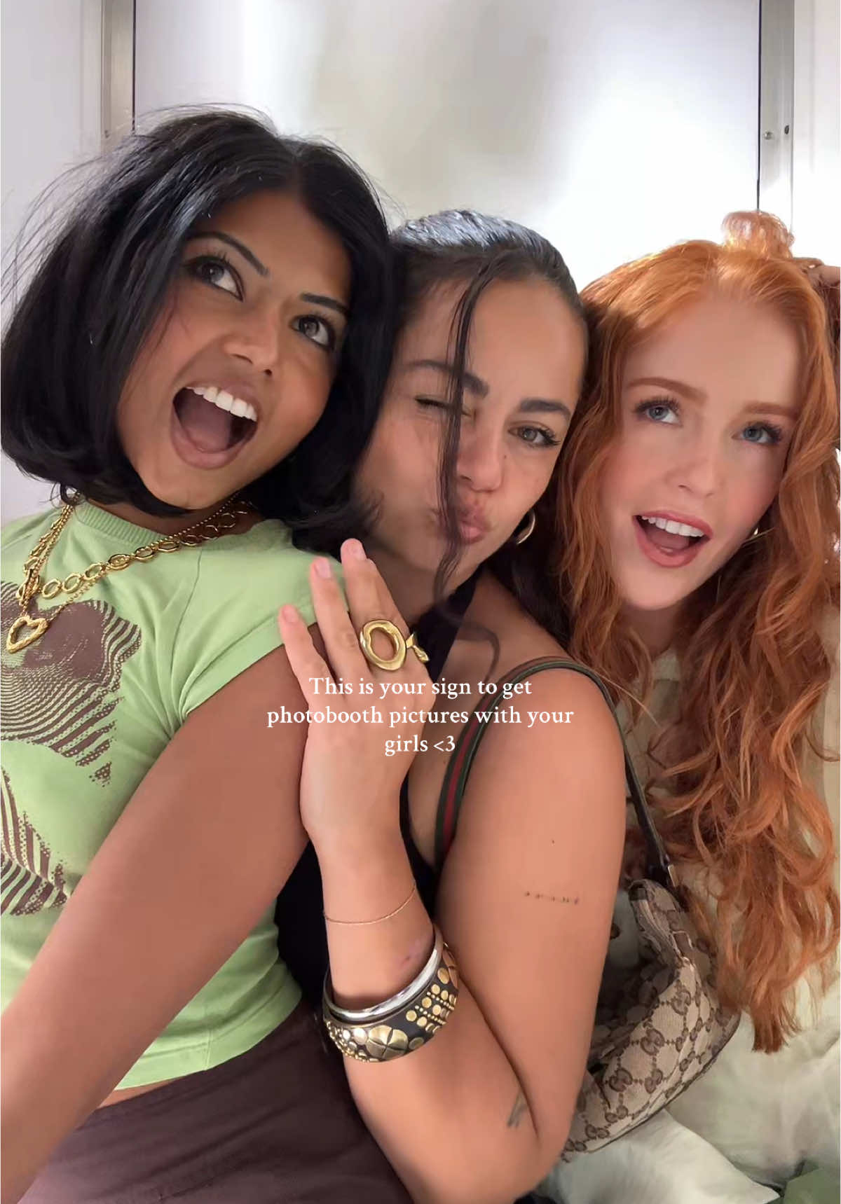 This is your sign to get photobooth pictures with your girls <3 @Rubi 💋 @Kirsty 🌸 