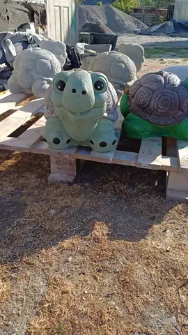 Привчаємо молоде покоління  до роботи 🤣...