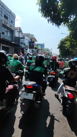 ora ngurus ijo, oren, kuning, abang, pokok Los onar🤪🤙#grabjember #shopeefoodjember #maximjember #gojekjember #jemberhoror #xybca #fyp 