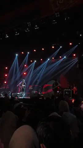 Kamu dan waktU #fypシ゚ #storyku #sadvibes #denycaknan #guyonwaton #jowopride #konsertangerang #mallciputracitraraya 