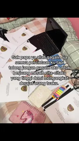 semuanya untuk mereka. #masadepancerah #harapankeluarga #prestasi #anakkesehatan #fyppppppppppppppppppppppp #laporanpkl #calonapoteker #anakperempuanpertama #farmasi 