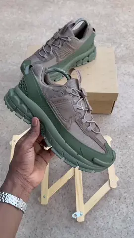 Nike zoom vomero roam 🔥 40-45 Whatsapp: +2250759511848