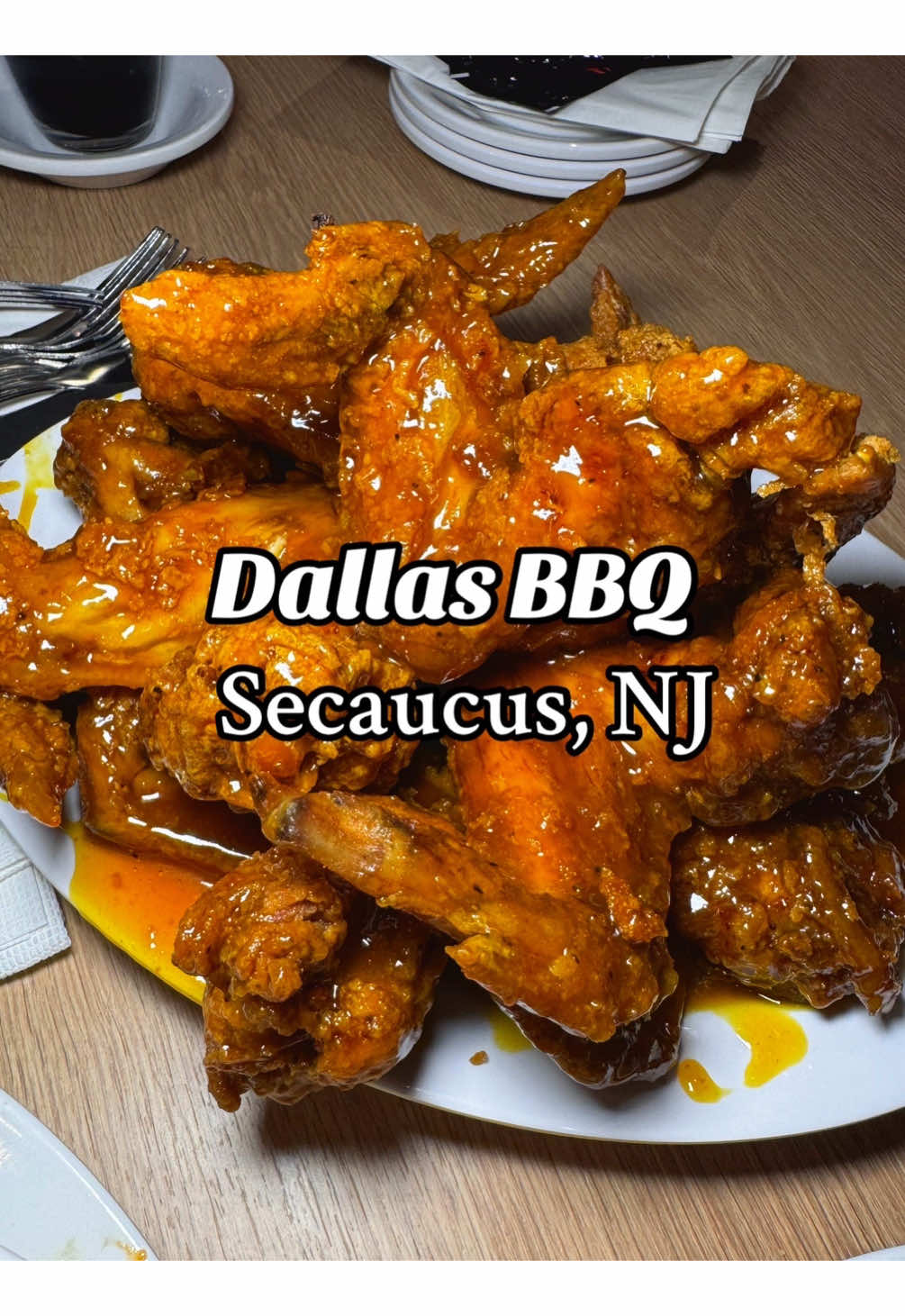 Good Eaters — @Dallas BBQ landed in New Jersey at 485 Harmon Meadow Blvd Secaucus, NJ  07094 United States, and they’ve brought their iconic wings with them. A true NYC staple, their menu remains the same, so you can still enjoy your favorite frozen cocktails like the Hennessy Colada or a classic Margarita. So which wing flavor are you going for — Hennessy or Sticky? I’m all about the Sticky wings, but honestly, both are top tier. I finally got a taste of their BBQ, and the beef rib fell right off the bone. You really can’t go wrong here. If you see something that catches your eye, drop it in the comments and share this with a friend. #DallasBBQ #NewJerseyEats #StickyWings #HennessyWings #BBQLovers #FrozenCocktails 