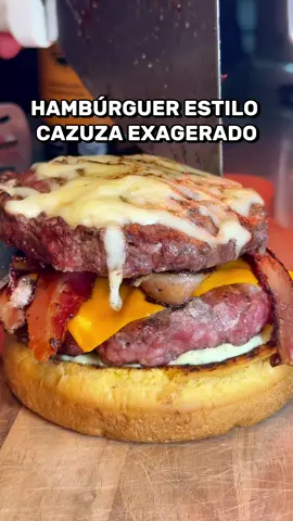 🍔🔥 LANÇAMENTO DE HAMBÚRGUER NO RUSTIC! Já era um lugar incrível, agora ficou ainda melhor! O @rustiicbar lançou uma linha de hambúrgueres artesanais e a gente provou um que é puro exagero! É tão grande que mal dá pra segurar! 😱 E o sabor? Ponto perfeito, combinação absurda e um cardápio cheio de opções, nclusive hambúrguer com Doritos! 📍 Rua Caminho do Carro, nº 237A , Centro – Diamantina/MG Marca o @ que vai encarar esse lanche exagerado com você! #lukascoelho #fy #foryoupage #diamantina #LançamentoHamburguer #HamburguerArtesanal #Exagerado #DiamantinaMG #LuauMood #FoodLovers