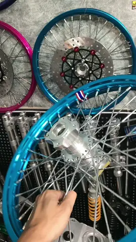 CDN drag Sirius 
