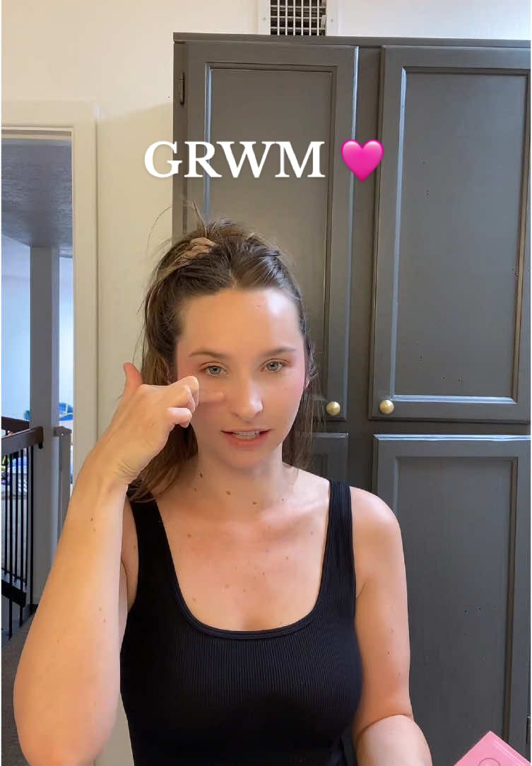 trying to branch out from my lil skit niche idk yolo #MomsofTikTok #momtok #momoftwo #momcontent #grwm #momskit #foryou #chitchatgrwm #fyp 