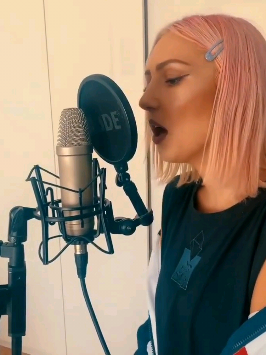 #jepenseavous  #lirysHelena  #chansonfrancaise 