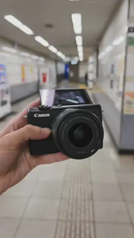 Đu tí trend với em canon m100 quay chụp nét căng #canonm100 #mayanhcu #camera #nampromax #xuhuong #fyp 