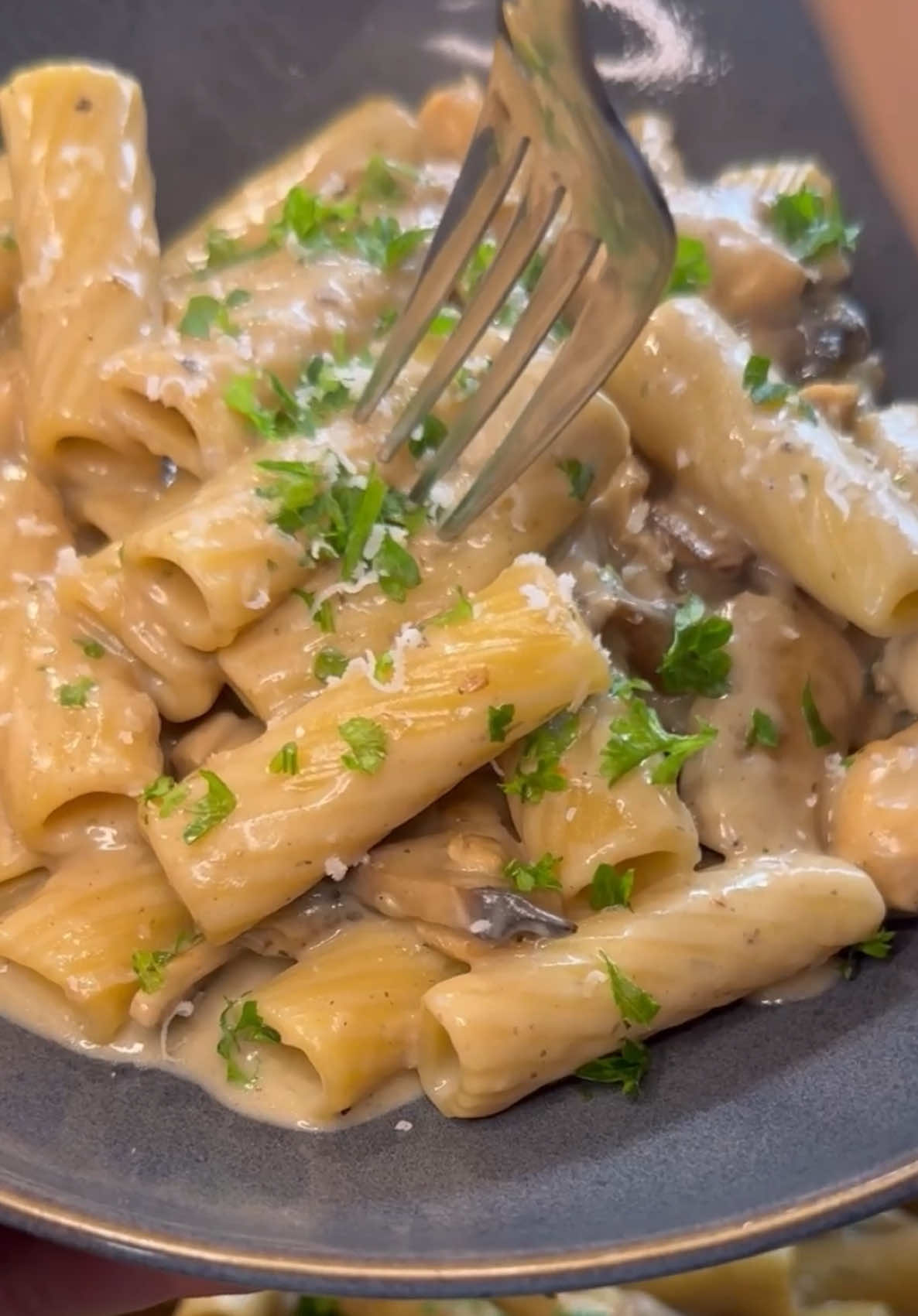 Easy creamy chicken pasta 🥰😋🔥 -lecker & schnell 💨  #EasyRecipe #tagesrezept #cooking #healtylifestyle #schnellerezepte #DinnerIdeas #inspiration #fyp #goodvibes #goviral 