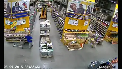 This is WHY You Protect Pedestrian Pathways in Retail Spaces🤯 | Join Us Today @safetyfails1 - Let’s Increase Workplace Safety #accident #accidents #construction #construção #safety #safetyfirst #maintenace #oilchange #training #fails #crane #cpr #cranefails #welding #jobs #firstaid #oil #delivery