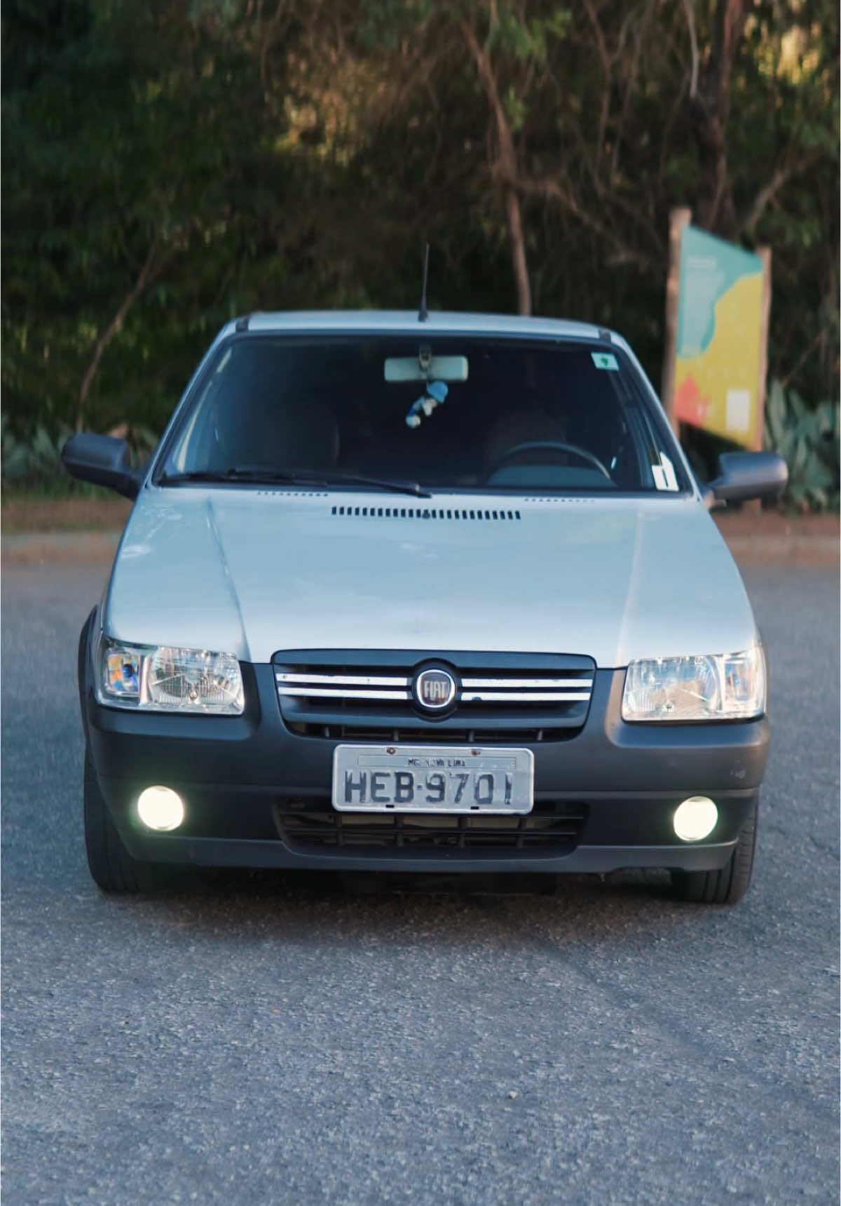 Unim de uma forma jamais vista 🔥 #unoway #unomille #uno #fiatuno #fiat #carros #carrosrebaixados #rebaixados #carrobaixo