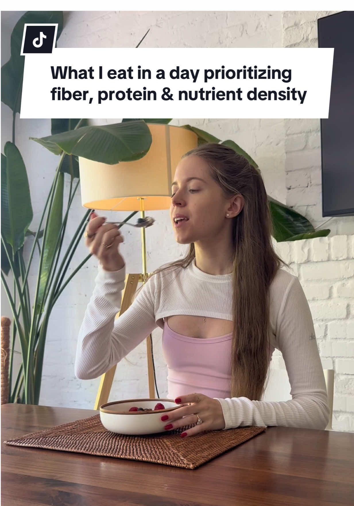 How to hit all nutrients in a day so you can feel your best 👑 all recipes linked in bio! #whatieatinaday #nutrientdense #highprotein #vitamins #minerals #fiber #highfiber #healthyliving #cleaneating #fyp 