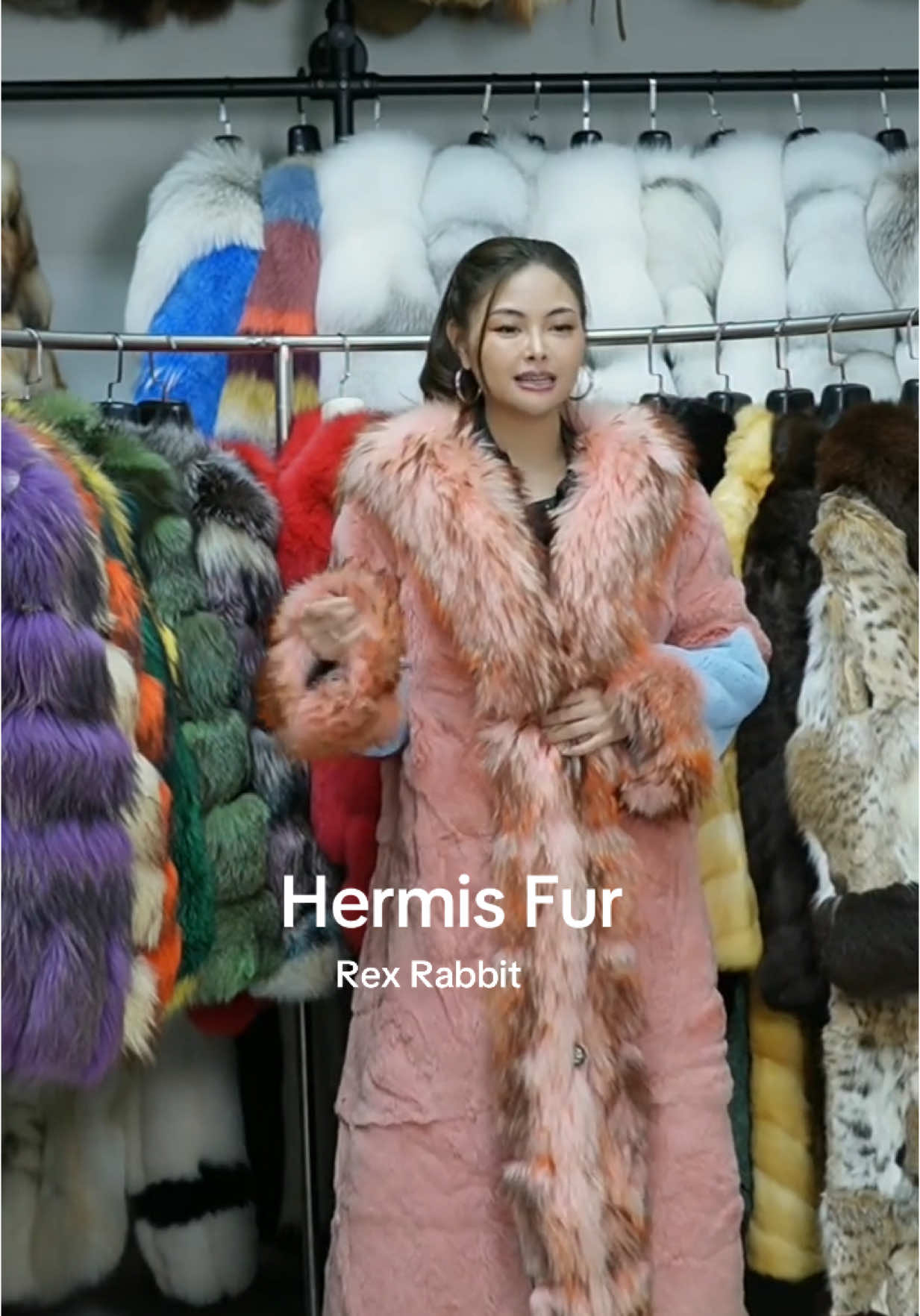 Rex Rabbit #raccoon #rexrabbit #fur #luxuryfur #furcoat 