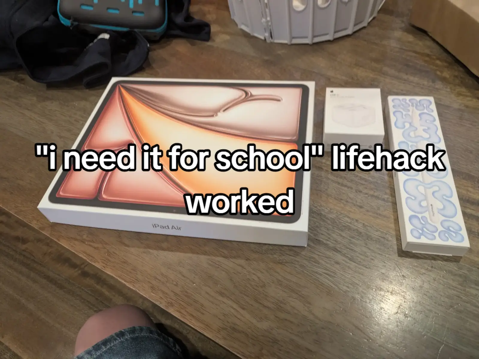 #apple #ipad #school #parents #teens #LifeHack #tuff 