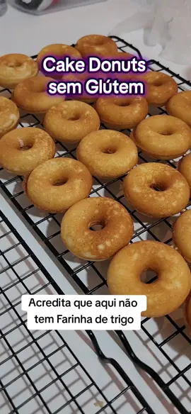 Amei essa versão SEM FARINHA DE TRIGO.  #nogluten #donuts #donitas🍩👄🍩 #minidonuts🍩 #maquinaminidonuts #cakedonuts 