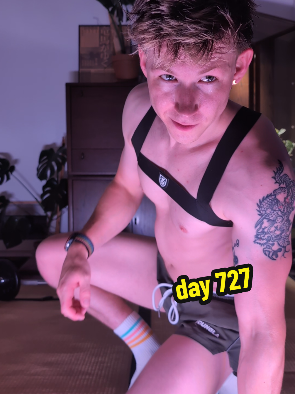 Day 727 | Just me, some progress, and a little pride. How’s it looking? #homeworkout #workout #calisthenics #Fitness #fitnessmotivation #fitnessjourney #GymTok #gymprogress #gymmotivation #fyp 