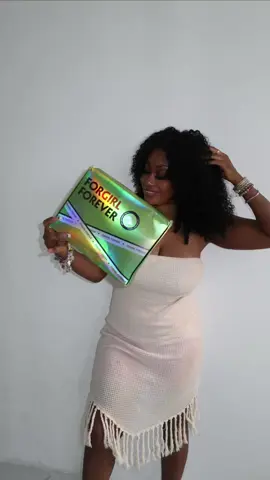 This is also available in my TikTok showcase @FORGIRL FOREVER WIG #tameikawiginfluencer  #forgirlforeverwig #gluelesswig #kinkycurlywig #preplucked #prebleached #fyp #wigtok#CapCut 