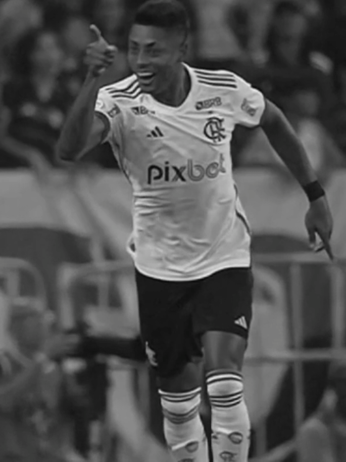 passando pra falar q esse e meu último vídeo,vou parar de postar por alguns meses,meu cllr não tá mais aguentando. e isso galera espero voltar logo. beijos nação ♥️🖤 . . . . . #fyyyyy #viral #fyp #flamengo #brunoherique27 