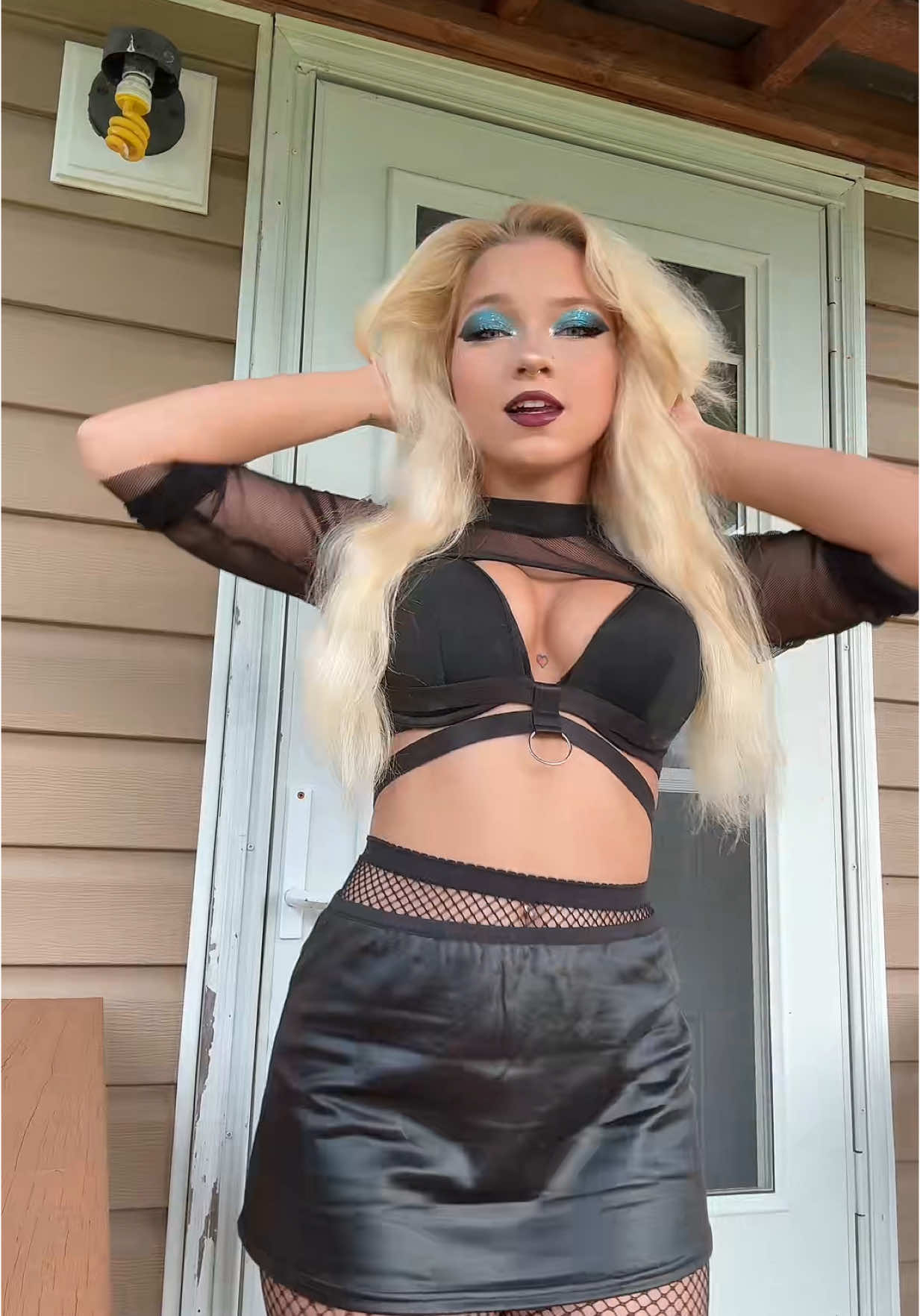 The dope show  #fyp #facts #foryoupage #fypシ #viral_video #amalie #relatable #trendingvideo #eyes #of #hot #trendy #Love #lypsync #lyrics #marilynmansonfan #concert #ootdinspo #alt #gothgirl #alttiktok #dance #altmusic 