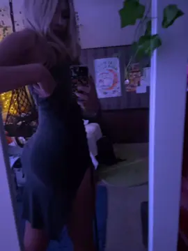 #fakebody #fakebodyy⚠️ #tiktokim21 #imover18 #fyp #viral #blonde 