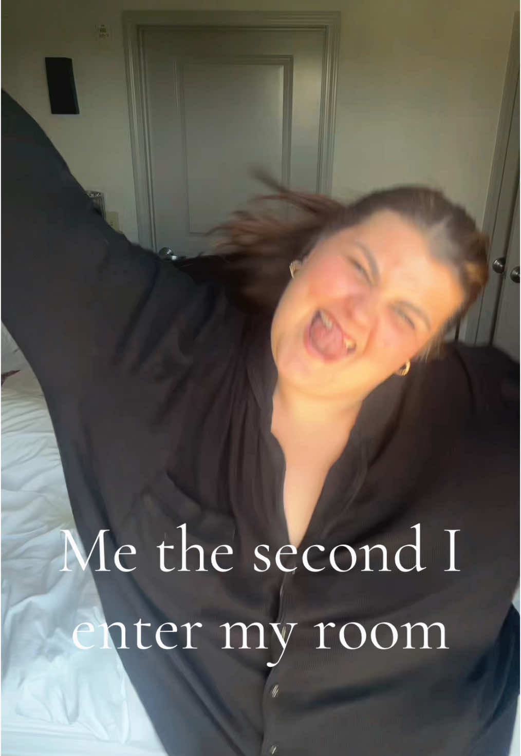 I must change into comfy clothes the second I enter my room, and these @SKIMS pajamas are the comfiest thing I own #comfyclothes #skimspajamas #skims #pajamas #pajamaset #plussizefashion #plussize #trending #viral #fypシ #smallcontentcreator #Lifestyle 