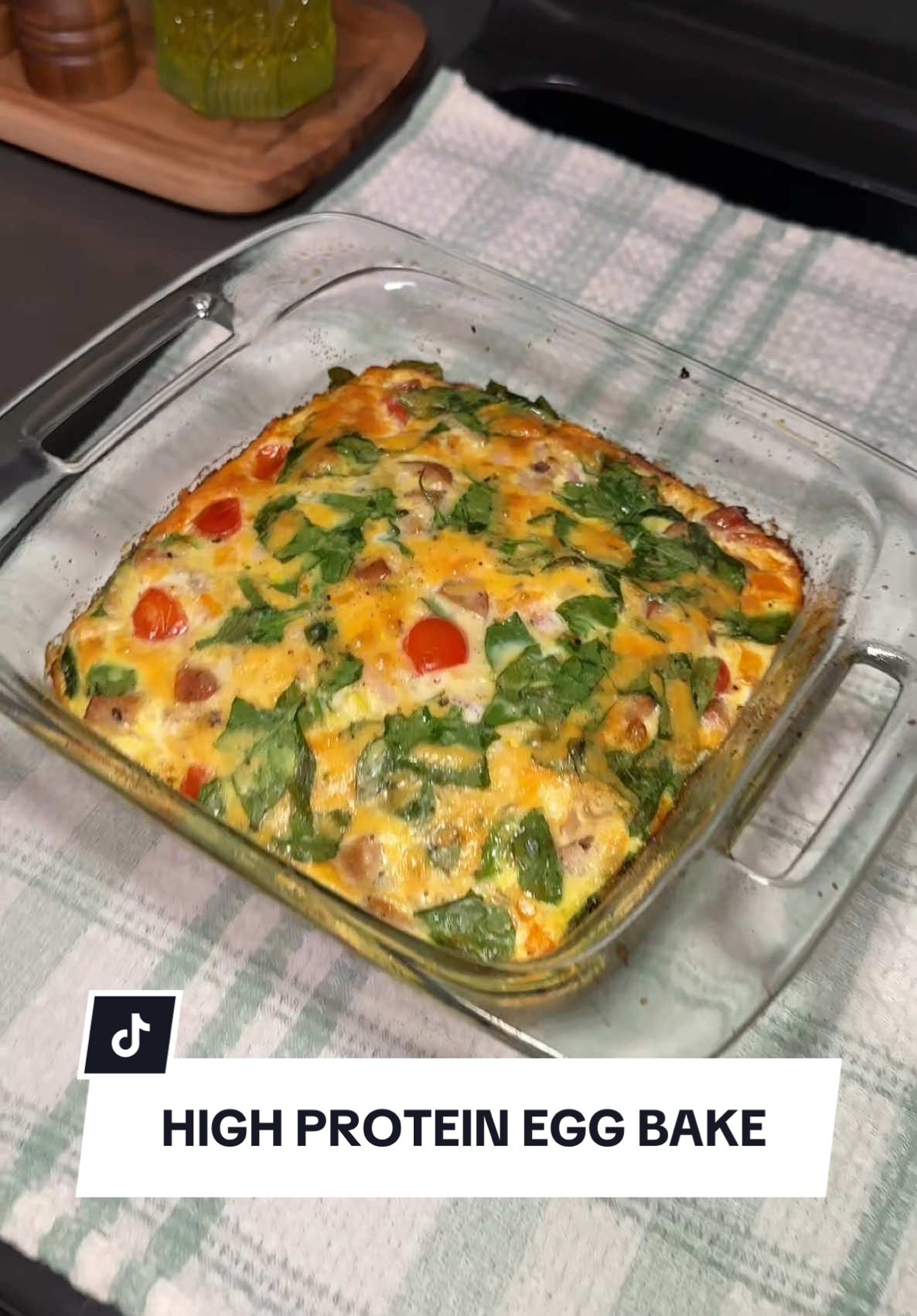 Replying to @dany v !!! 💃🏻  I promise this recipe is very forgiving so don’t stress too much about measuring or specific ingredients! This high protein egg bake is so easy to microwave and reheat 🍽️ enjoy! #highprotein #highproteinmeals #easymeal #easybreakfast #makeaheadmeals #healthylifestyle #breakfastideas 