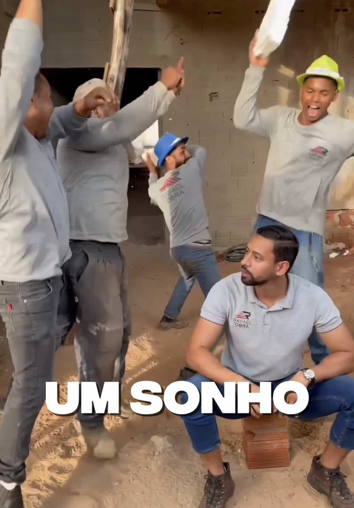 Sabemos o potencial que nosso país tem! Mas o que atrapalha esse país, não é furacão, não é tsunamis e um sistema político corrupto que só atrapalha quem faz crescer o país com tributações gigantescas, atrapalhando o mercado e apenas corrupção e corrupção!  +16 anos de PT e pessoas sem perspectivas! Em 4 anos de um governo diferente muitas pessoas enxergaram crescimento um novo país, uma economia fluir mesmo com pandemia! Chega desse câncer! Estamos pagando todos junto por pessoas analfabetas e não tô falando de escolaridade !