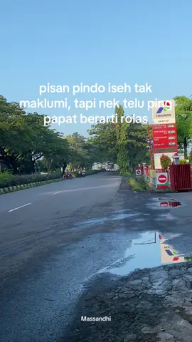 di pikir ngelu ra di pikir tambah loro loro karo ngelu dadine limo. #sumberkencono #sumbergroup #sugengrahayu #sumberselamat #sumbergrouplovers🤗🐬 #lumbalumbadarat🐬 #busmaniacommunity #sglovers #cctvringroadmadiun #massandhi #mapaknyai #9682 @CCTV RINGROAD MADIUN 