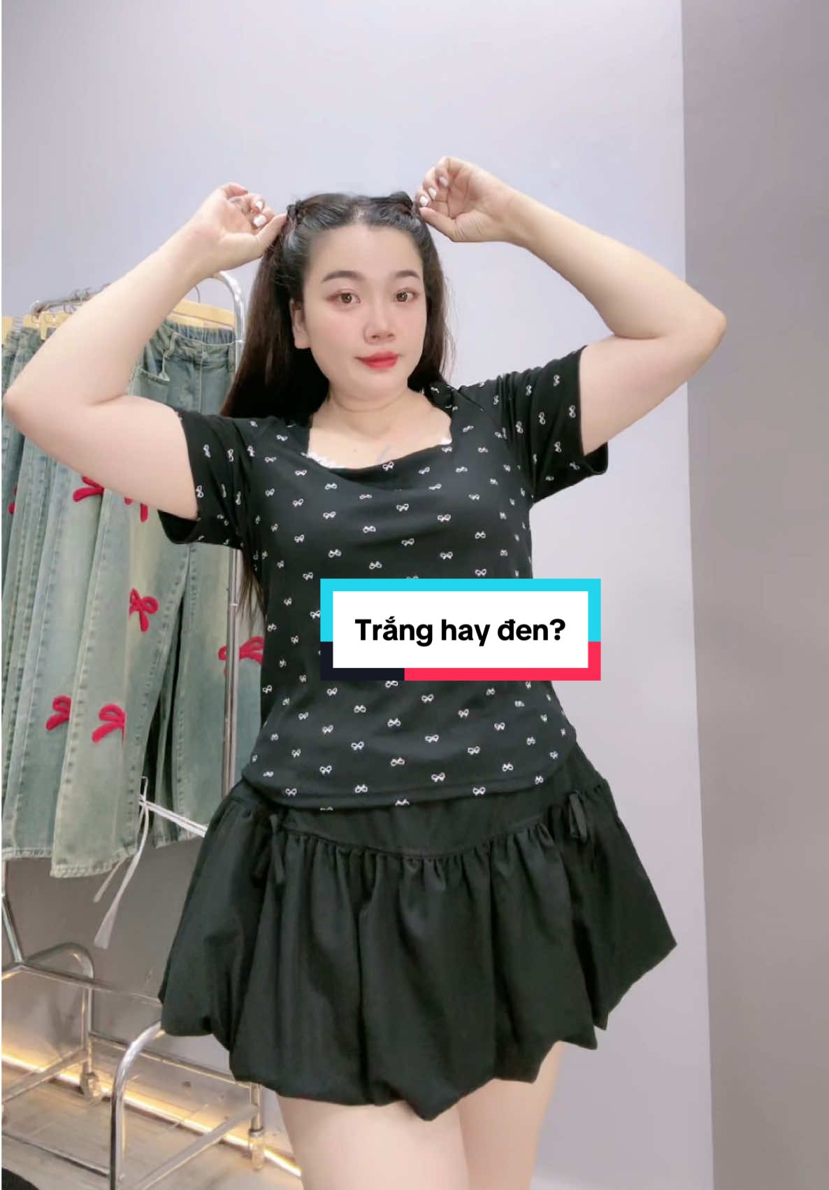 Áo thun bigsize dáng vừa – mặc là đẹp, thả dáng tự tin!” 	•	“Thoải mái, trẻ trung, che khuyết điểm siêu đỉnh – nàng mũm mĩm mặc lên auto xinh!” 	•	“Áo thun bigsize, nhẹ tênh, thoáng mát – nàng 50–92kg mặc chuẩn đẹp, không lo chật!”#ươc_duoc_len_xu_huong #quanaobigsize #fyp #bigsizenu #aothunxinh #conhobigsize #OOTD #dobigsize #chubby 