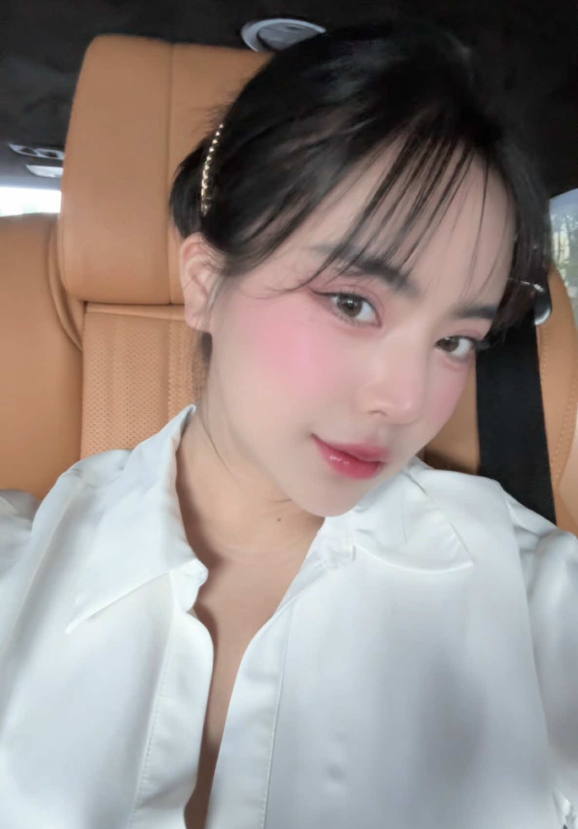 Hi vọng có 1 cái hình Căn cước đẹp 🤭 #TrangThingo 