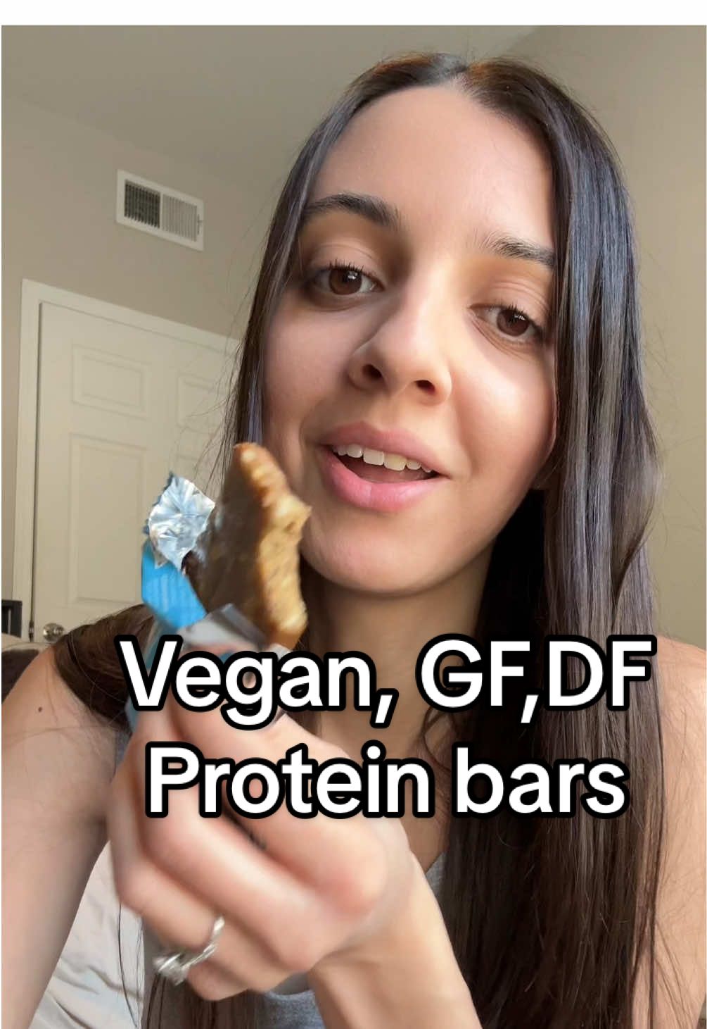 These protein bars are delicious and health conscious!  #protein #proteinbars #vegan 