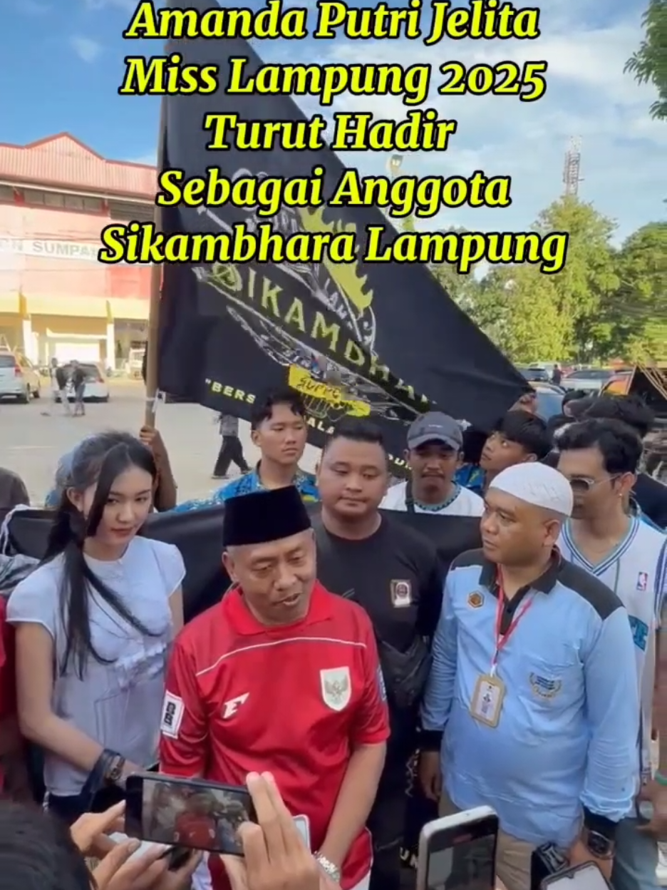 Wow Keren Keren @sikambhara.lampung  Dukung Terus Sepak Bola Lampung ... Kita Bangun Citra Yang Baik untuk Suporter Yang Riuh Riang Gembira di Tribun setiap Laga @bhayangkarafc0  Hiduuppp Lampung !!!! #bhayangkarapresisi  #bhayangkarafc  #sikambhara  #lampunginiboss  #lampungtiktok  #lewatberanda  #fyp 