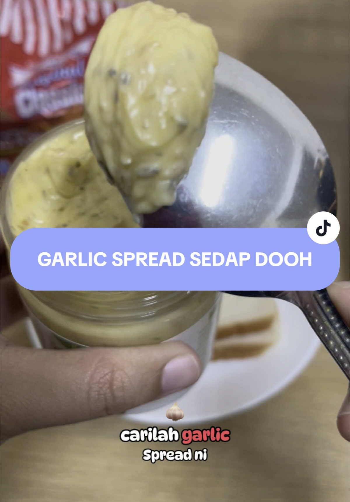 Siapa suka makan garlic bread wajib grab garlic spread ni boleh buat roti garlic sendiri kat rumah! #garlicspread #rotigarlic #garlicspreadsedap #garlicspreadviral #mushroomsoup #garlicbread #garlicbreadmushroomsoup #garlicbreadrecipe #fyp #foryoupage 