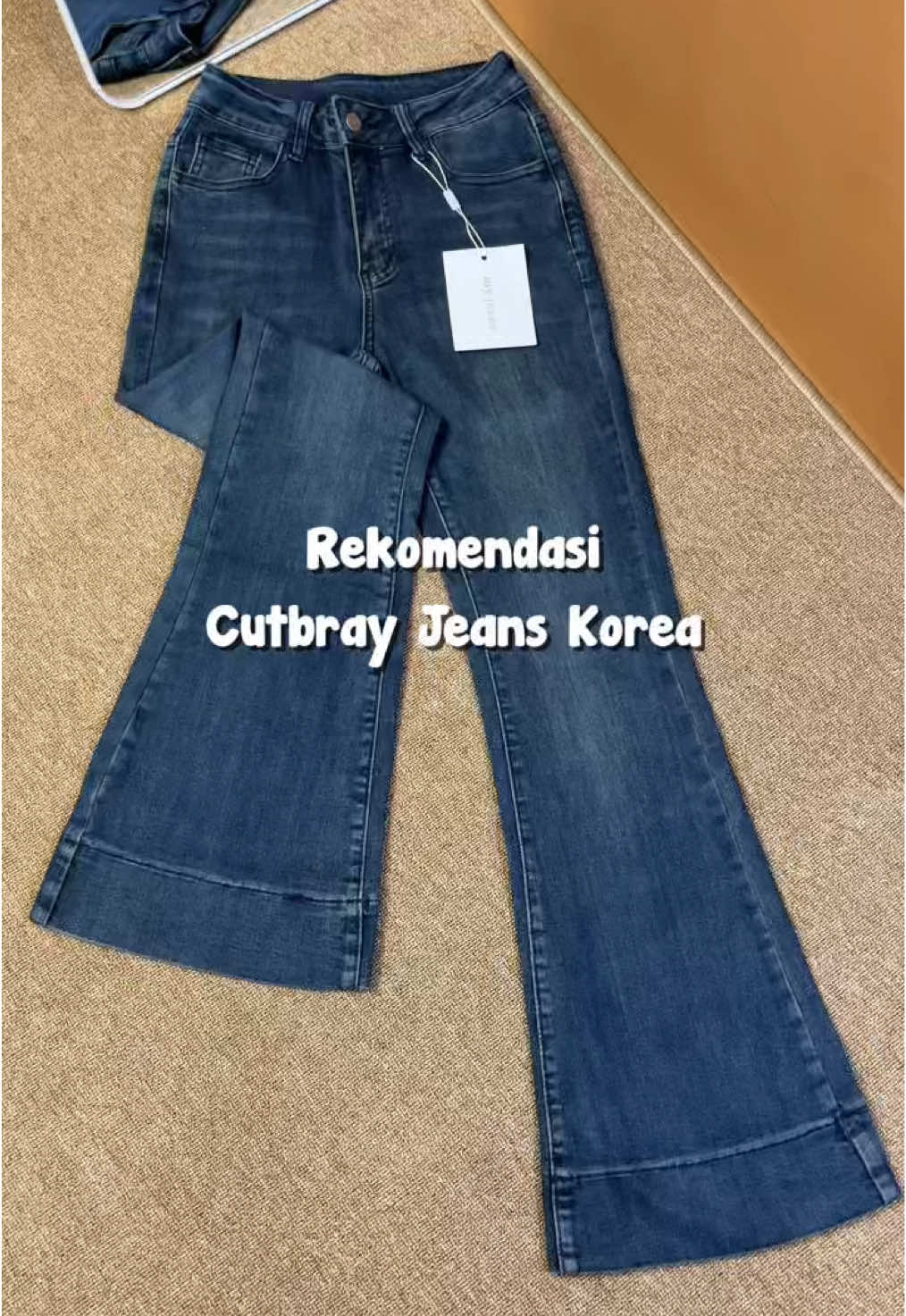 Secinta itu sama cutbray🫶❤️ @Luck-wanita #cutbray #cutbrayjeans #cutbraywanita #cutbrayjeanswanita #cutbraykekinian #cutbrayjumbo #cutbraykoreanstyle #jeans #jeanskoreanstyle #jeanshighwaist #jeanswanita #wibgajian #cuantanpabatas #xyabca 