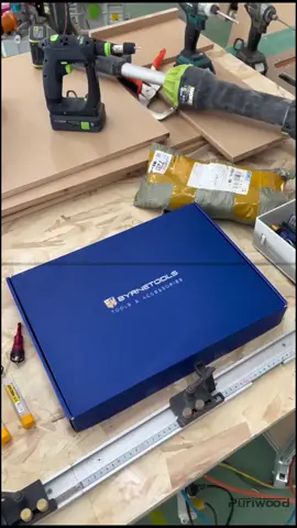Was this toolbox useful to u? Let me know in the comments section🧰🧰 #tools #toolbox #woodworking 