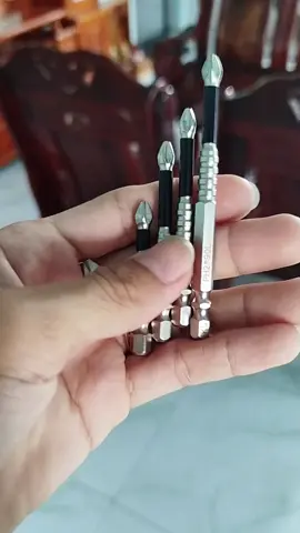Bộ Mũi Tuốc Nơ Vít Phillips từ tính 5 mũi chống trượt chuôi lục giác 1/4 inch #saleluongve #salecuoithang #xuhuong #tuocnovit #philips #muivittutinh #muivitchongtruot 