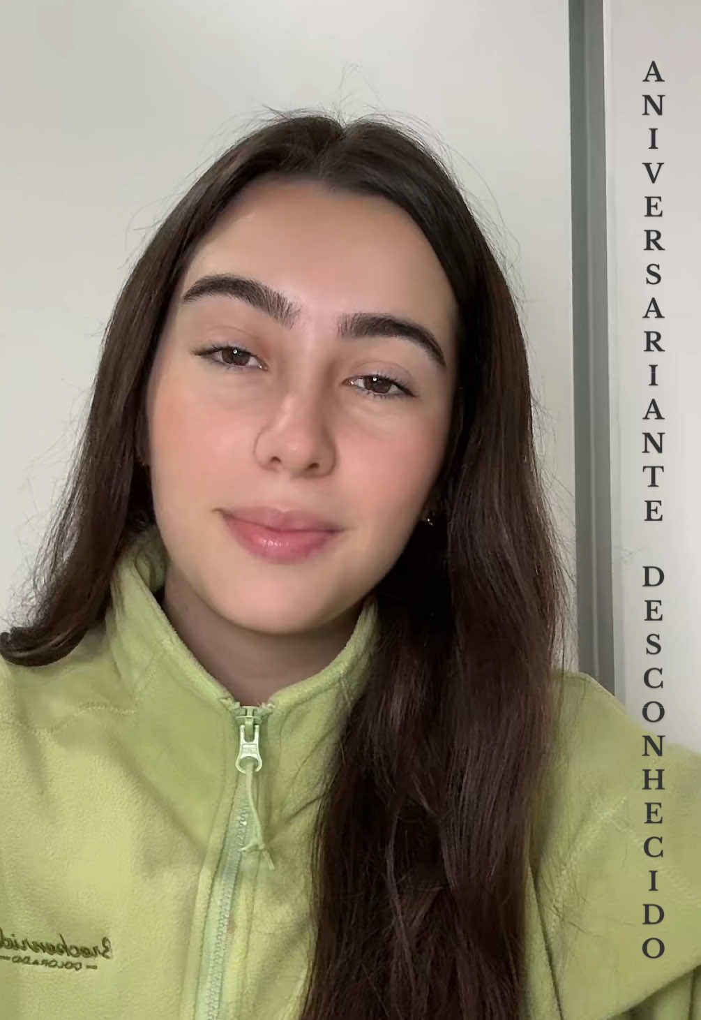 Oi :) A pedidos de alguns, aqui está o vídeo em contribuição com a trend de fazer um vídeo de aniversário para um amigo com desconhecidos!! #aniversarioaleatorio #videodeaniversario #fyp #videoviral #video_viral 