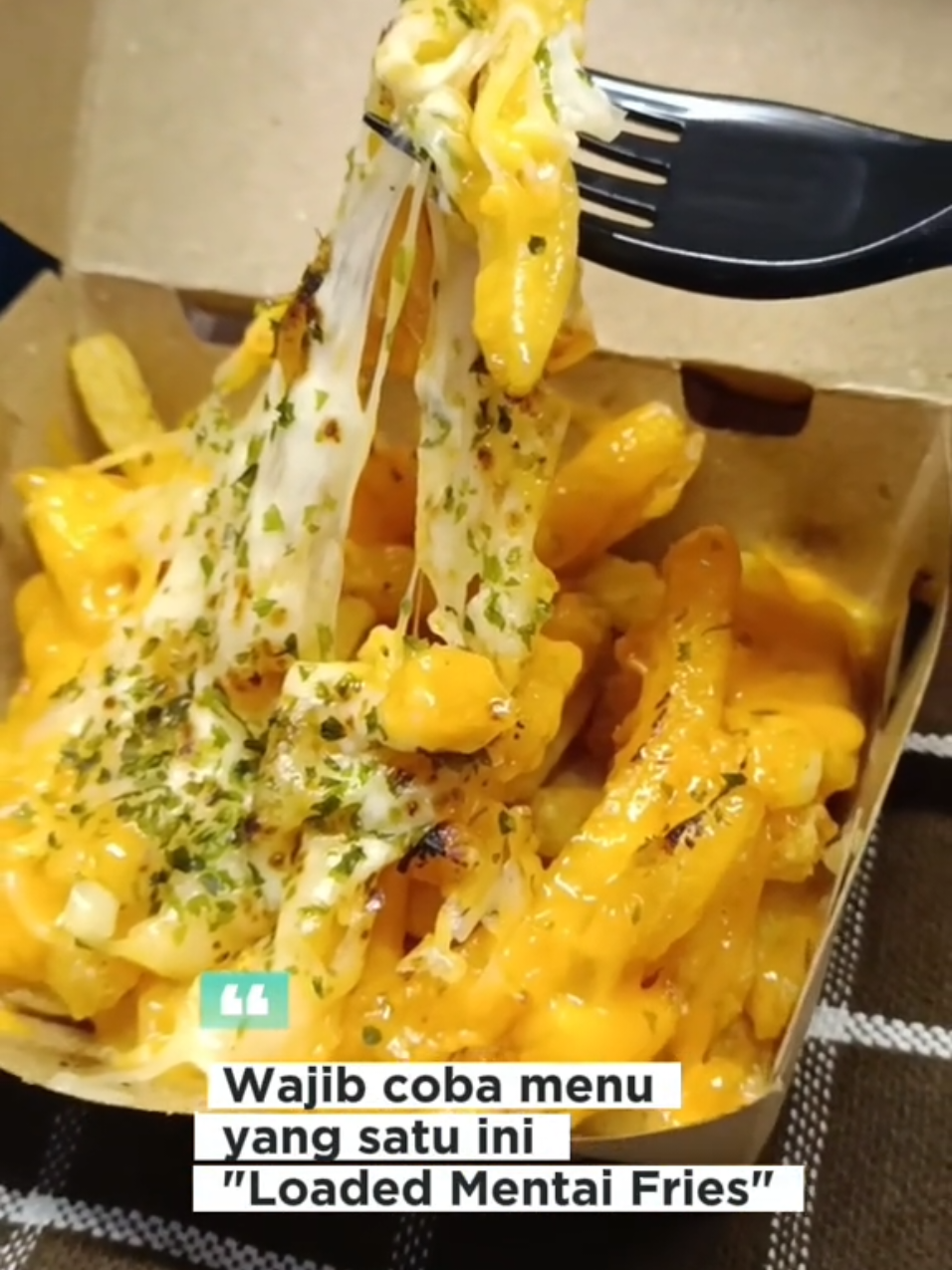 Ada yang baru nih!! siap - siap ngiler🤤🤤 Gurihnya saus mentai yang dibakar berpadu dengan lumernya keju. Wajib cobain dan masuk list nih.. tenang harga sangat bersahabat untuk rasa yang luar biasa🥰🥰🥰 Langsung merapat ke Snackbar Pengasih yuk🤗🤗 #snackbarwates #loadedfries #kentangviral #kulinerkulonprogo #snackbarpengasih #kentanggoreng #fyp #sausmentai #mozzarella #xybca #4u #fypage 