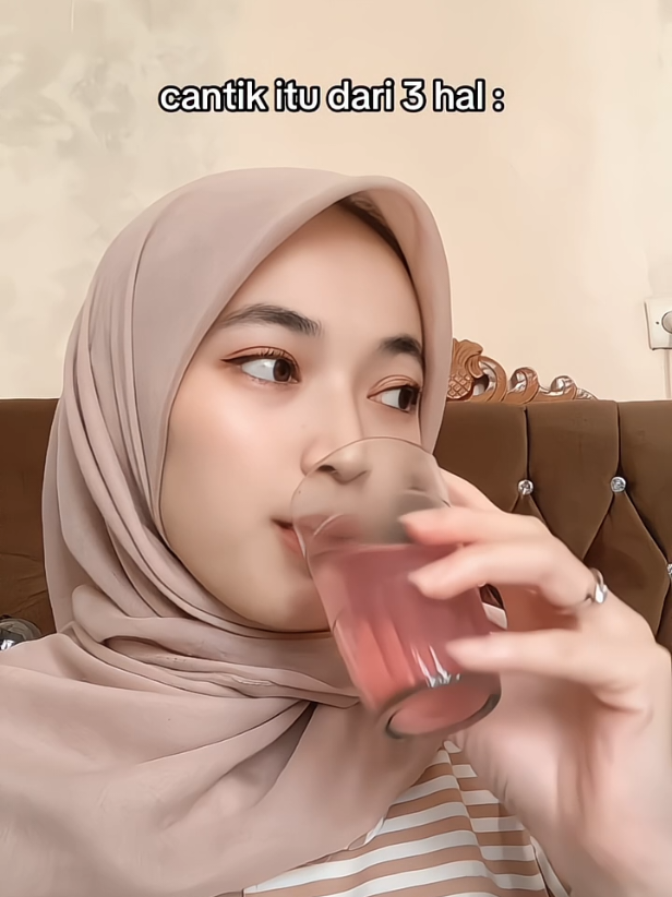 cantik itu dari 3 hal, kira kira apa aja yaa 🤔 #viral #pemutihviral #fyp #collagen #collagenviral #pemutihkulit #pemutihbadan #jeliteralumiaamora #fypage #jelitera #pemutih #berandafypシ #collagenpink 