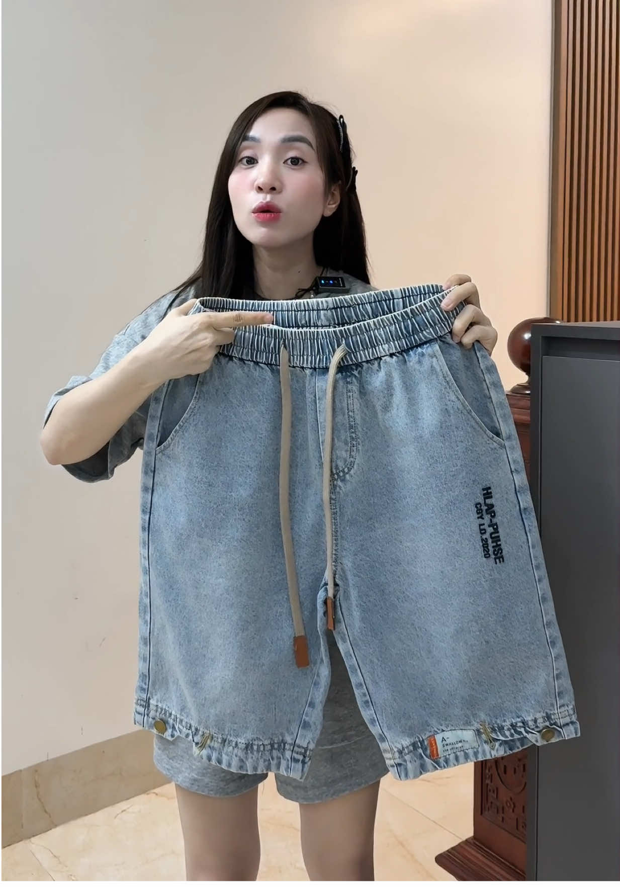 Quần short jean nam #thoitrangnam #quanshortjean #shopping 