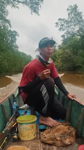 Tukan mancing @mas.ri22 #CapCut #pemancing#pancing #mancingkuy #udanggalah