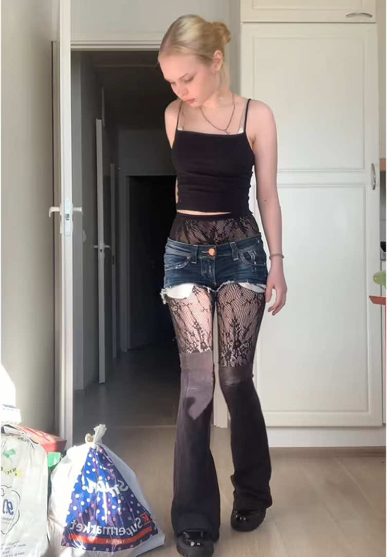 Fitcheck roskiksije kaa ignoratkaa mun ilme 😭#porvoonihme #foryoupage #suomitiktok #viral #foryoupageofficial #plsgovirall #forrrrrryou #makemefamous #fyp #foooryou 