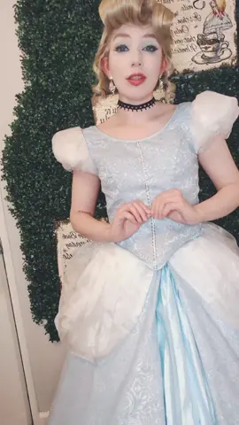 #cinderella #cinderellacosplay #disneyprincesscosplay #disneyprincess #fyp #fypシ #disney #disneycosplay #cosplay #cosplayer 