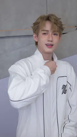 Mấy giờ qua đón 