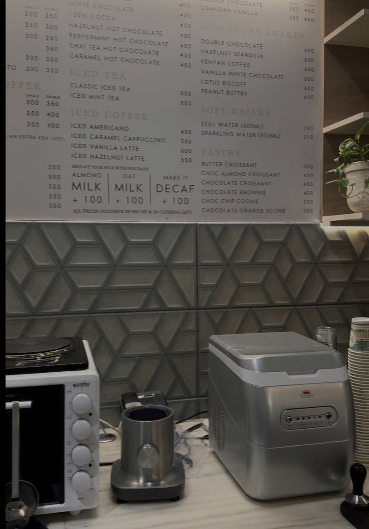 on a wednesday in a cafe ☕️ 🥐 🎀  #taylorswift #beginagain #coffeeshops #cafeaesthetic #pinterestaesthetic #cafeshop #coffeeruns 