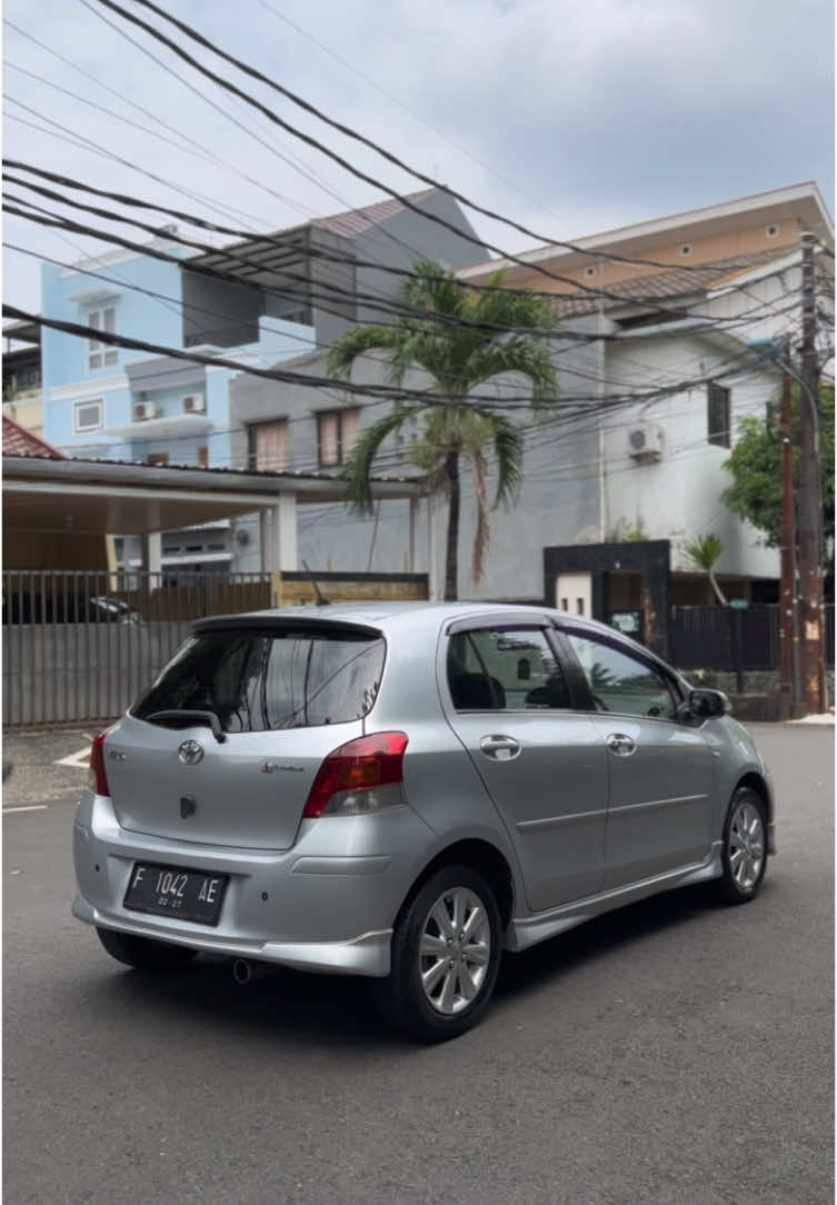 Bismillah… Toyota Yaris S Limited Automatic Original Rapih - KM 135rb On Going - Tahun 2011 - Type S Limited (Type Tertinggi) - Warna Silver Metallic - Body Mulus 95% - Lampu-Lampu Original - Mesin Standar Sehat Halus Kering - Transmisi Automatic Halus Responsif - ABS SRS Airbag Fungsi Normal - EPS Fungsi Normal - Spion Retract Aktif Normal - Electrical Normal No Malfunction - Sensor Mundur Aktif - Interior Full Original - Karpet Original Yaris - Head Unit Original - AC Sangat Dingin - Velg Standar Original - Kaki-Kaki Standar Senyap Empuk - Baru Service Ganti Oli Dll - Remote Keyless Lengkap Ada 2 - Surat Lengkap BPKB dan STNK - Pajak Hidup Panjang Sampai Februari 2026 - Plat F Cibinong Hidup Panjang Sampai Februari 2027 Rp.119.500.000 nego🤝 📞 087881030356 📍 Rawamangun, Jakarta Timur  #yaris #yarisbakpao #yariss #toyota #toyotayaris 