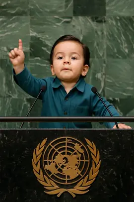 Baby Imran Khan 🥰😘 #imrankhan #fypシ゚viral #imrankhanpti #pti #imrankhanzindabad #qaidi804 #amazingvideo #viraltiktok #factsoftheday #foryoupageofficiall #fypviral #foryoupage #facts #factomizan