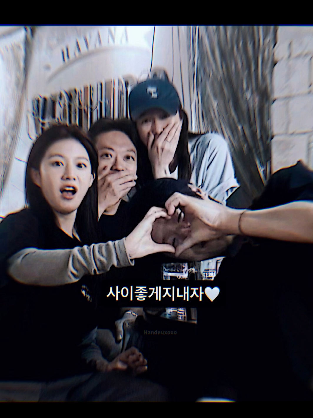 Yiyong eonni IG post. Kakak²nya Oh Gu di real life lucuk banget, sayang di drama tingkat kepekaan 0% 🤣 #jungjoonwon #gooyoonjung #ResidentPlaybook #residentplaybookkdrama #netflixseries 