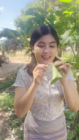 ဆပ်ပြာပူဖောင်းဆော့လို့ရပါကြောင်း😬ပူဖောင်းတွေတကယ်ထွက်တယ်#ပျော်ရွှင်ကြပါစေ🥰😍🥰 #soepyaethazin 